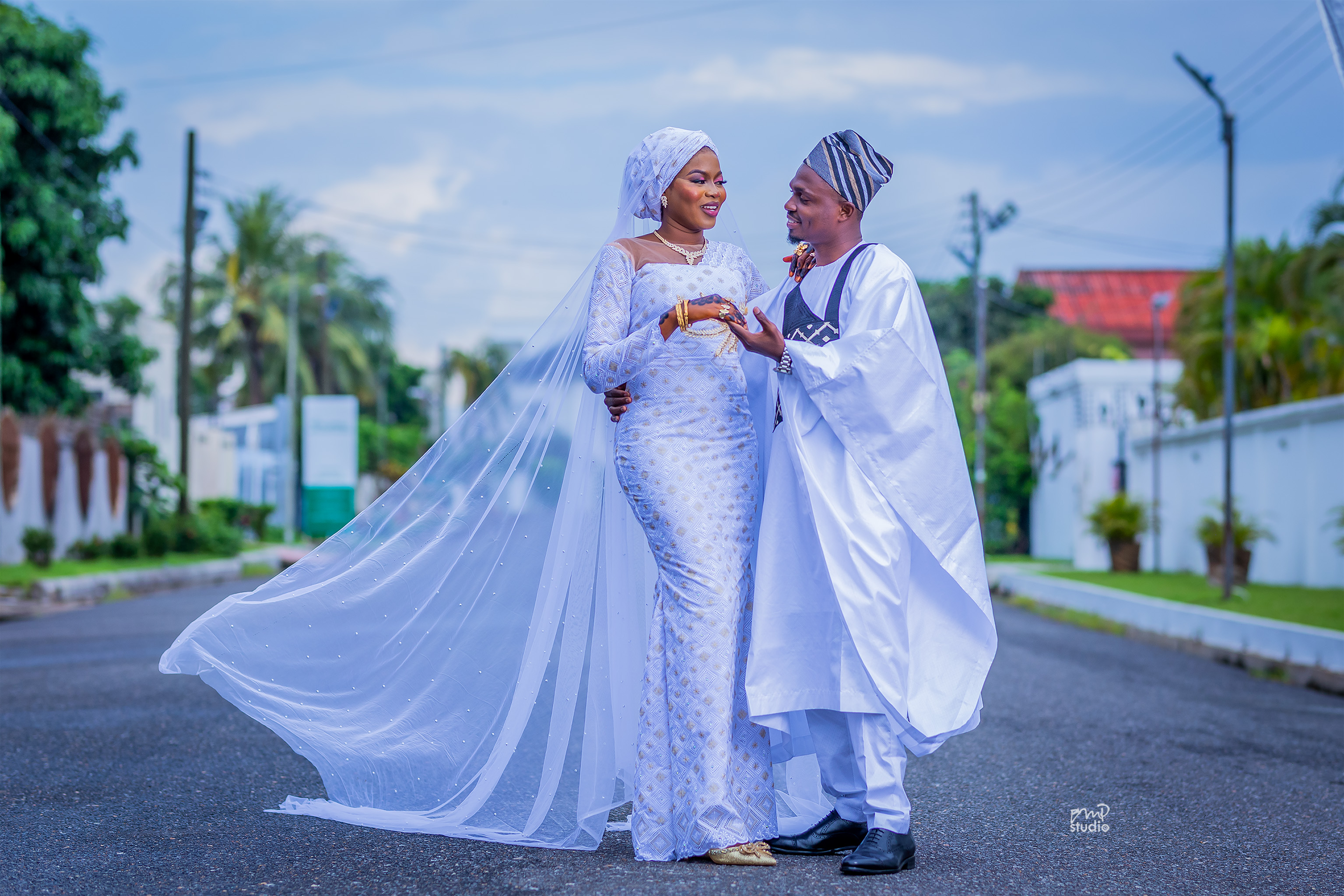 Usman & Asmau IV by Yushahu Yussif Azara