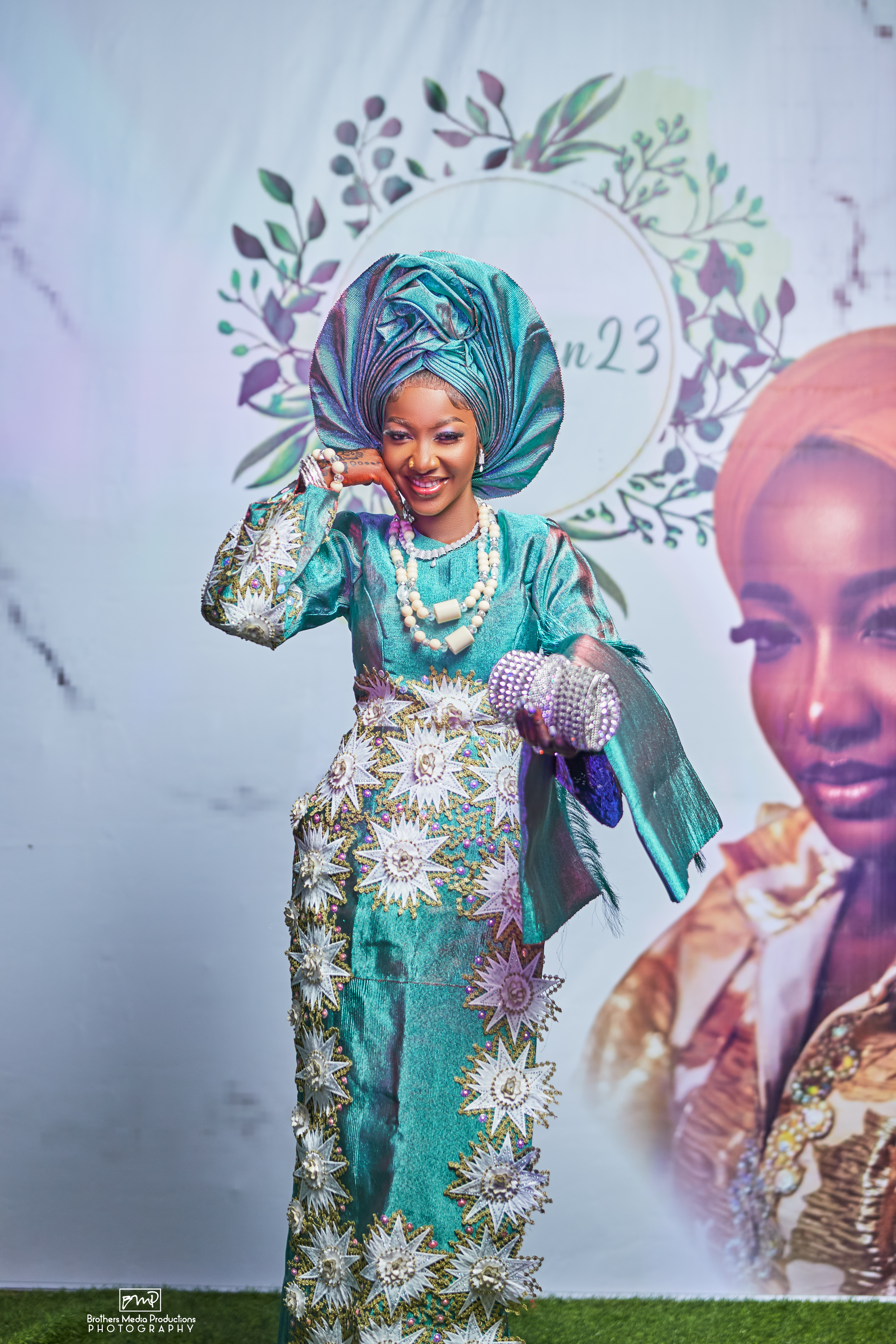 Full bodyshot of Zee at Family's by Yushahu Yussif Azara